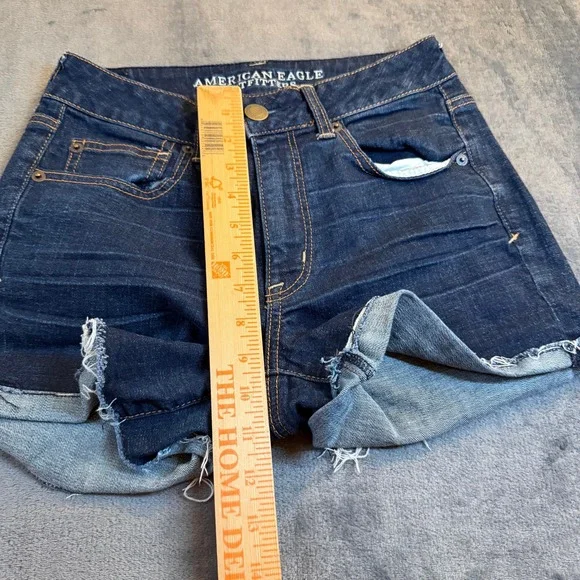 American Eagle Dark Wash Denim Cutoff Shorts Frayed Hem Womens size 8 28" - Picture 10 of 11